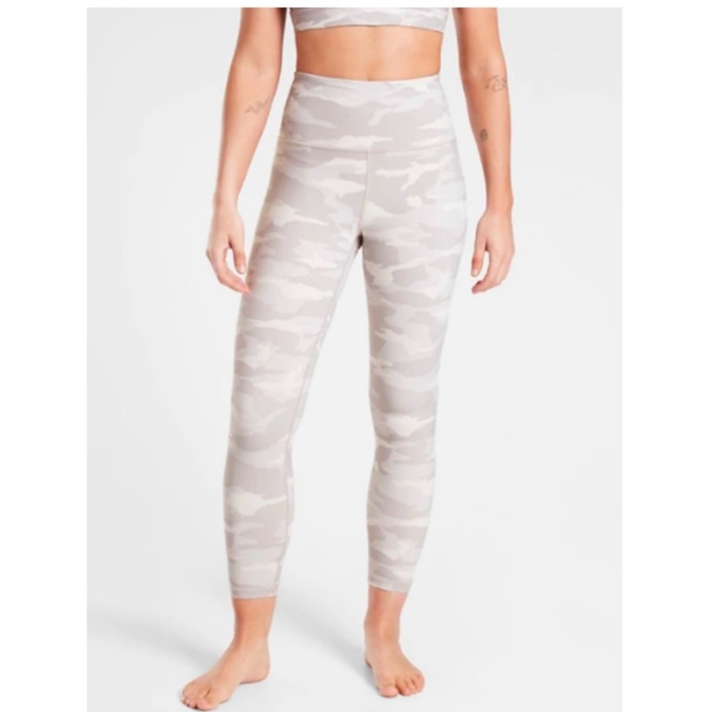 Athleta Elation 7/8 Tight Camo Leggings Women’s Size XS Tan‎ Beige - Picture 2 of 14